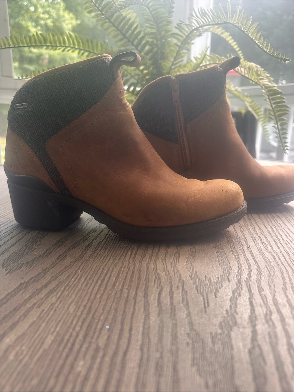Merrell Chateau Mid Pull Leather Ankle Waterproof Boot Size 6 1/2